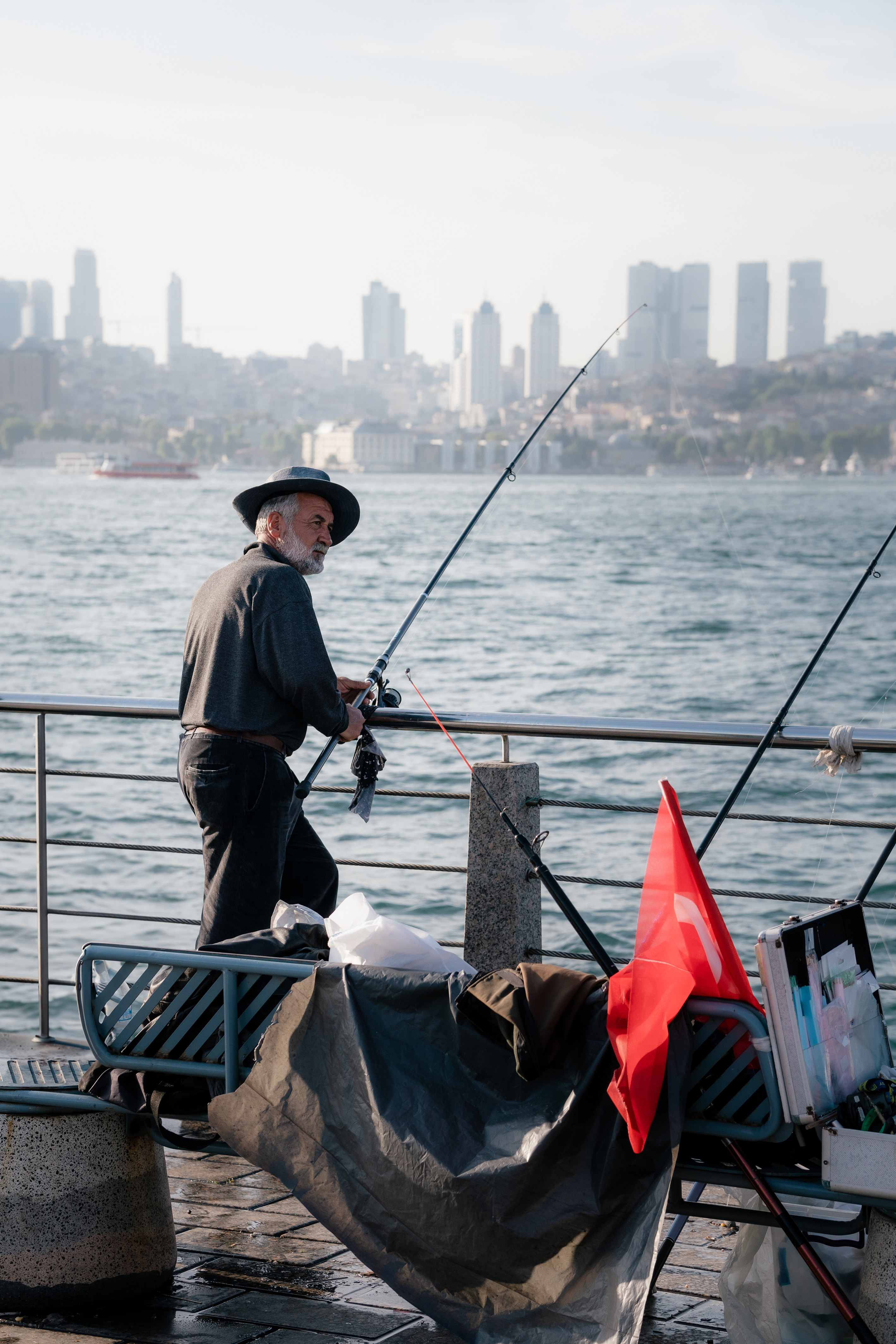 Ein Fischer in Instanbul
